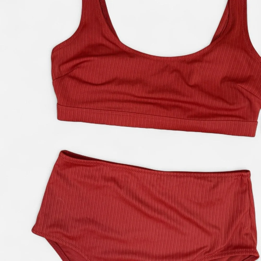 Old Navy Ribbed Bikini Set - Picture 3 of 6